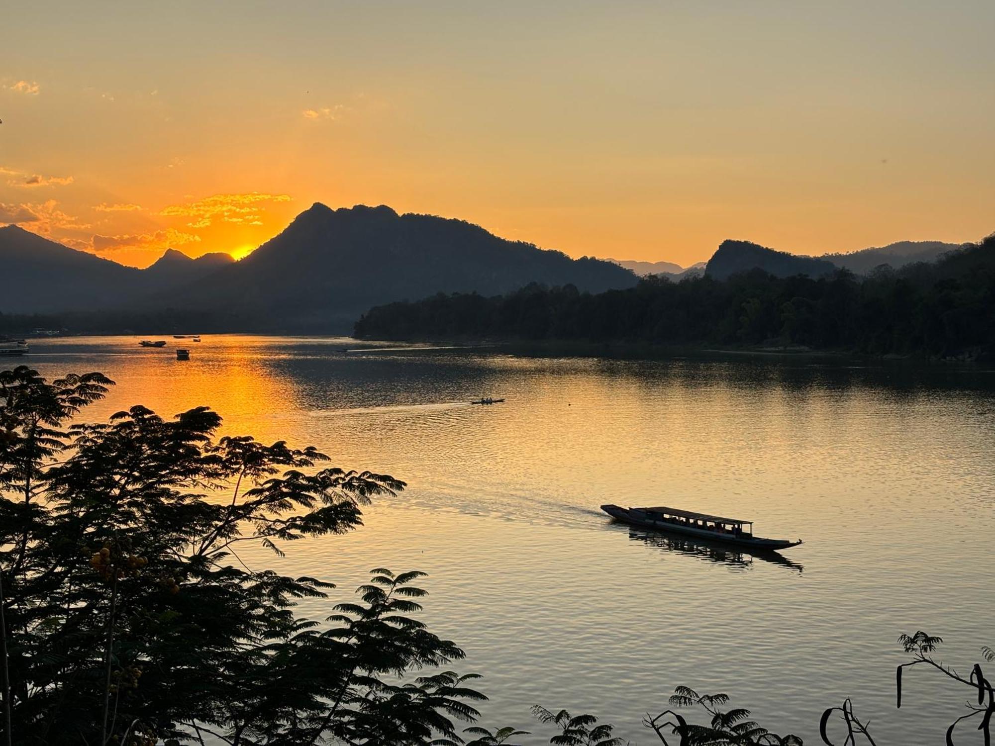 On The Mekong Resort Luang Prabang Exterior photo