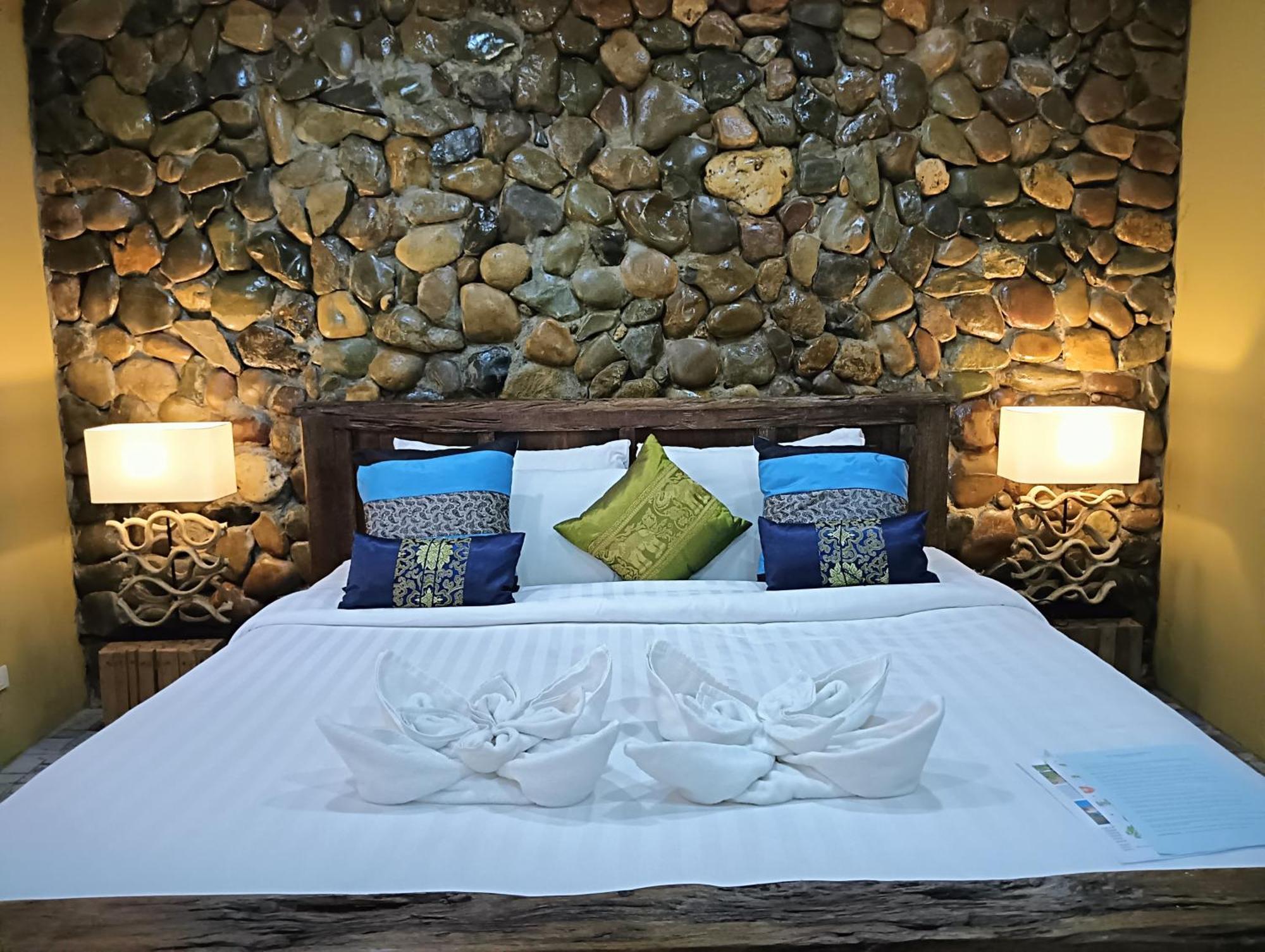 On The Mekong Resort Luang Prabang Exterior photo