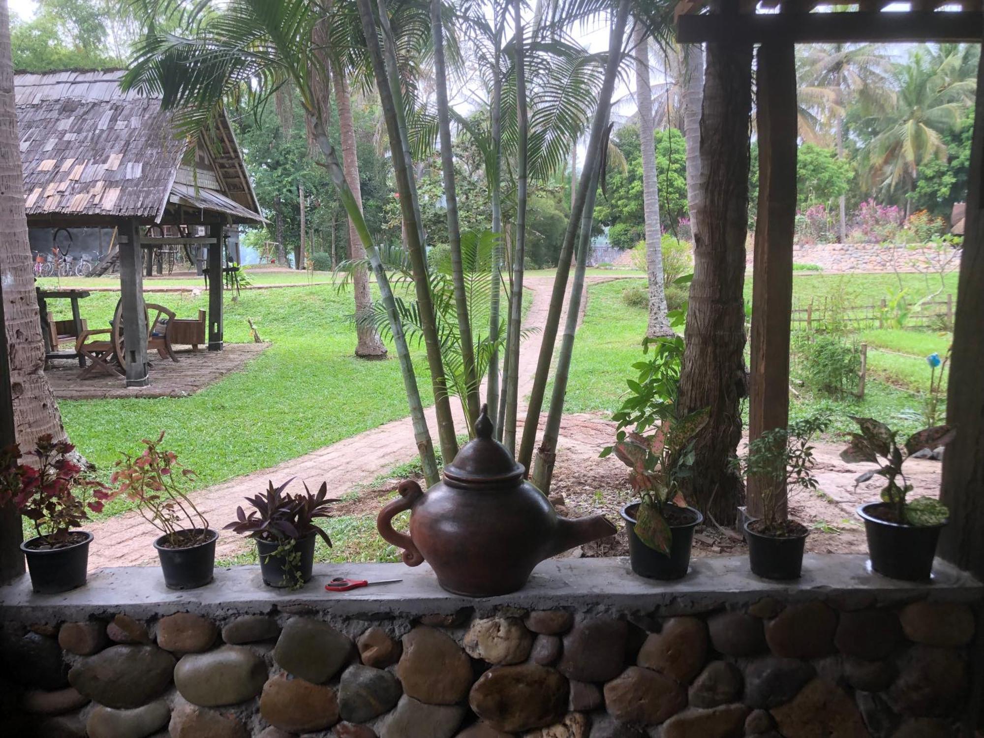 On The Mekong Resort Luang Prabang Exterior photo